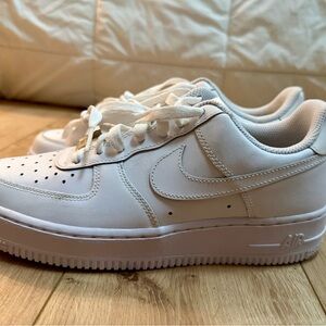 Nike Air Force 1 Low White Sneakers
